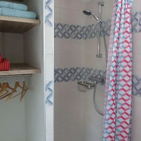 Holiday home Charmante Petite Maison A L'entree De Tropez *